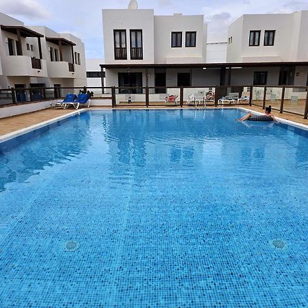 Duplex Noray Vista A La Piscina Lägenhet Puerto Calero Exteriör bild