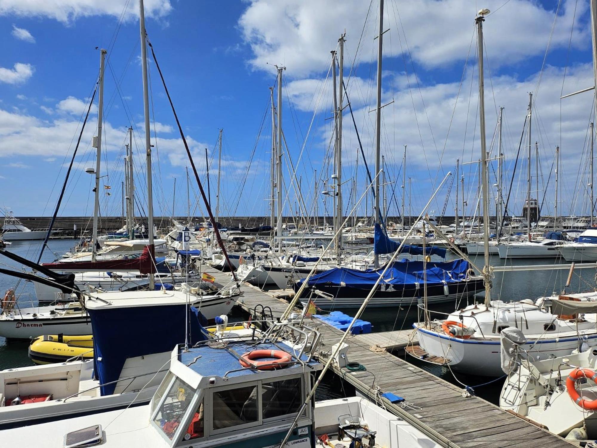Duplex Noray Vista A La Piscina Lägenhet Puerto Calero Exteriör bild