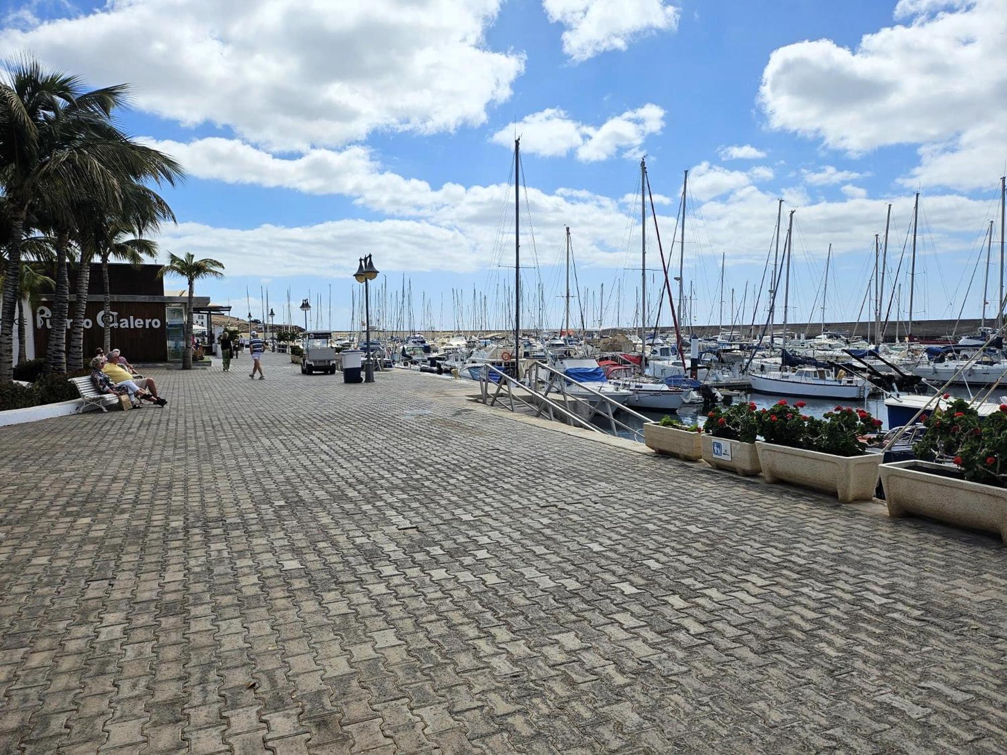 Duplex Noray Vista A La Piscina Lägenhet Puerto Calero Exteriör bild