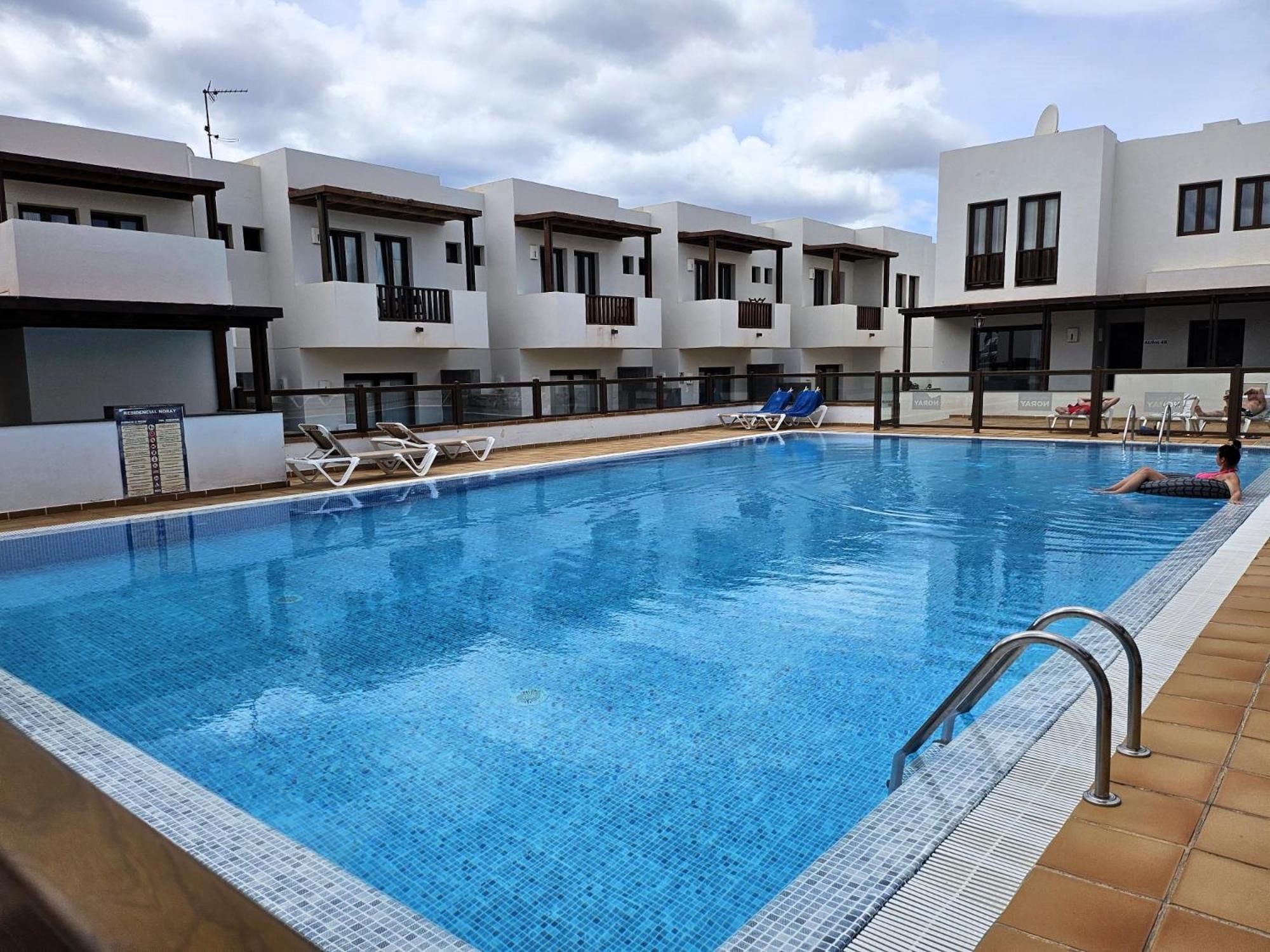 Duplex Noray Vista A La Piscina Lägenhet Puerto Calero Exteriör bild